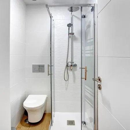 Liomor Luxury Apartment *