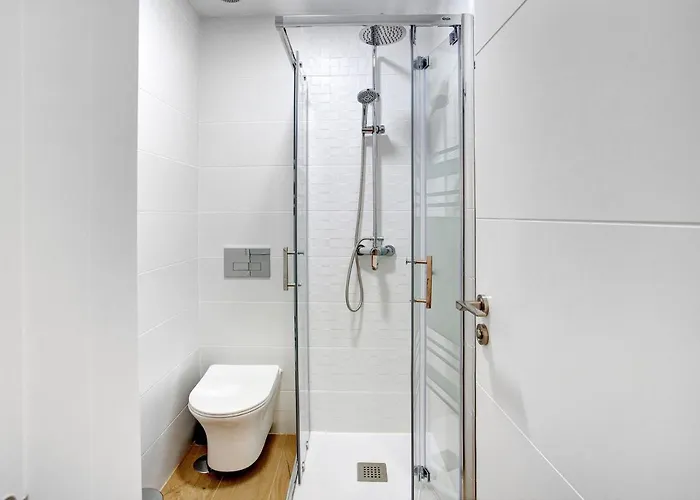 Liomor Luxury Apartment *